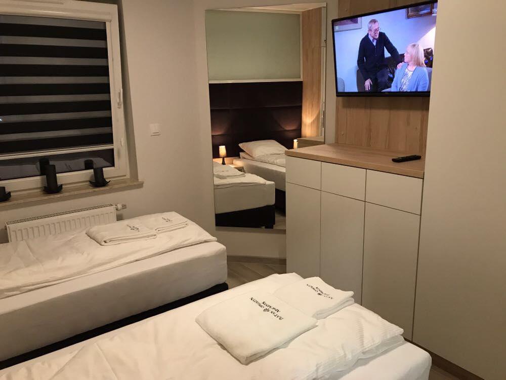 Apartamenty Platan Opieszyn 2 Wrzesnia Luaran gambar