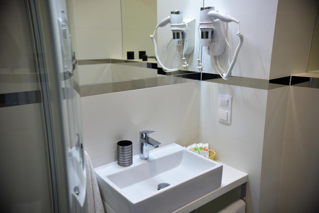 Apartamenty Platan Opieszyn 2 Wrzesnia Luaran gambar